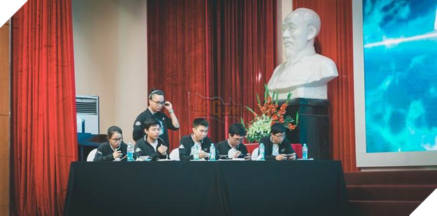 Mobile Legends Bang Bang VNG triển khai giải đấu thể thao điện tử ở trường đại học 2