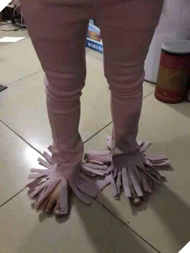  
Quần đa chức năng vừa mặc vừa lau nhà.