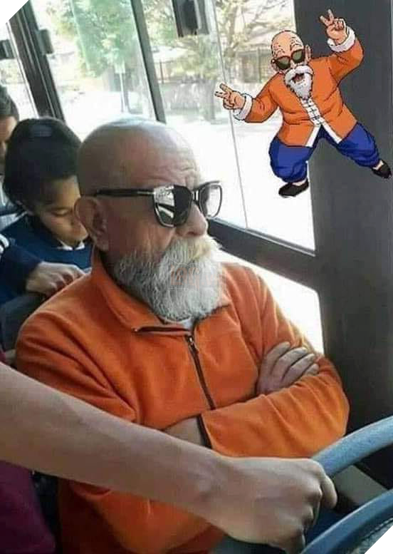  
"Quy lão" biết đi cả phương tiện công cộng luôn.