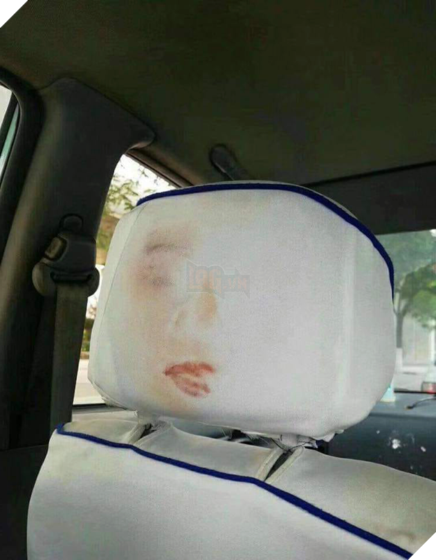  
Lộ bộ mặt thật chỉ bởi tài xế phanh gấp.