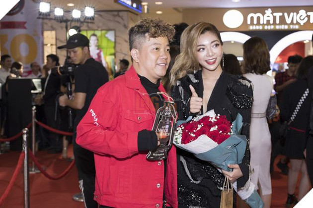 Dàn diễn viên Lật mặt: Nhà có khách cùng các con tham dự sự kiện công chiếu phim 7