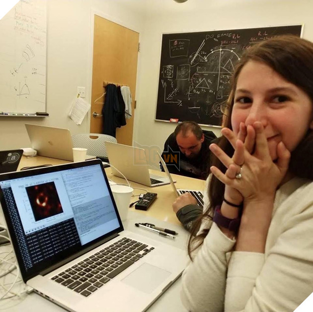 Katie Bouman là ai ? Người phụ nữ tạo nên thuật toán chụp được ảnh lỗ đen đầu tiên trên thế giới 2