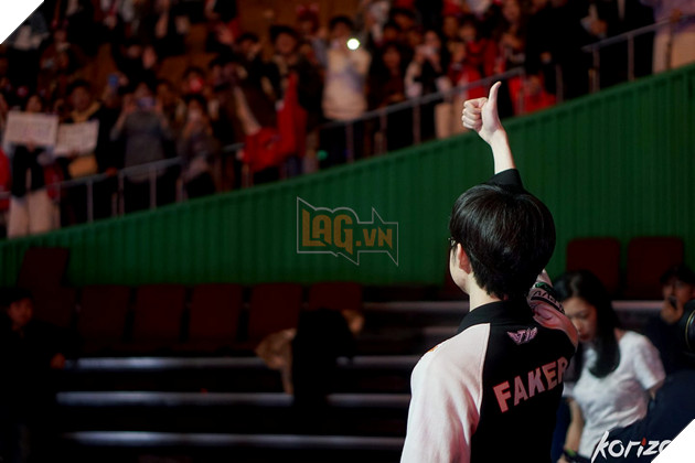 LMHT: Người hâm mộ xúc động khi chứng kiến hình ảnh Faker rưng rưng nước mắt 4