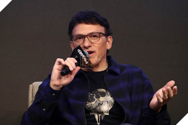 Downey Jr. chào sân với điệu nhảy lạ lùng trong họp báo Avengers: Endgame tại Seoul, Hàn Quốc 7