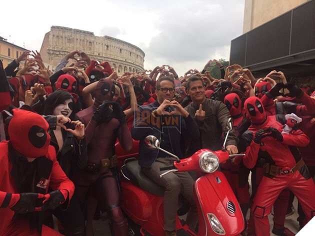 Ngắm nhìn những khoảnh khắc dí dỏm của gã ác nhân Thanos khi không đóng phim 13