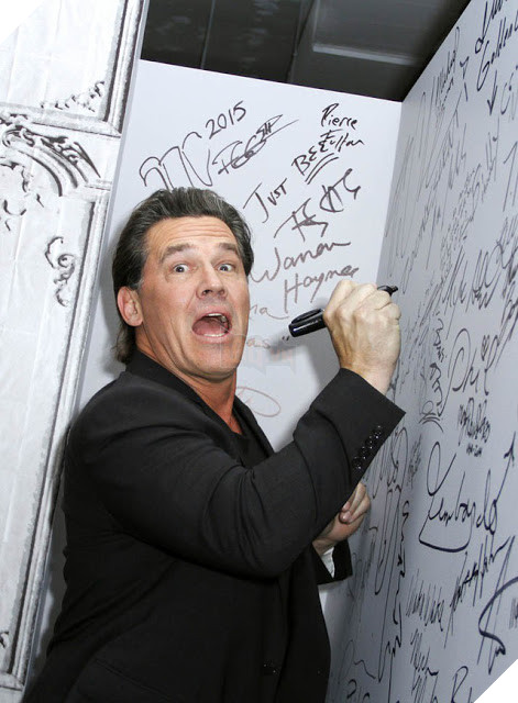 Ngắm nhìn những khoảnh khắc dí dỏm của gã ác nhân Thanos khi không đóng phim 15