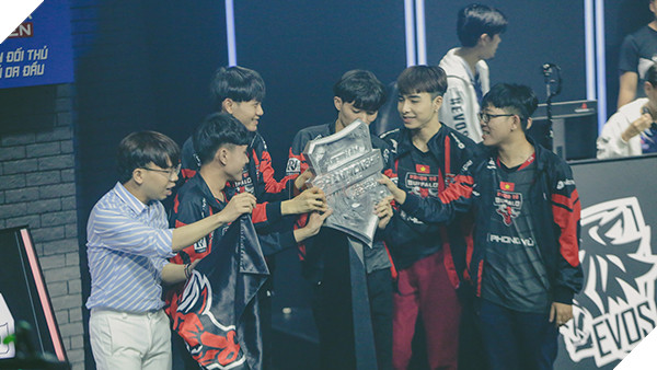 LMHT: Danh sách những đội tuyển sẽ cùng Phong Vũ Buffalo góp mặt tại MSI 2019