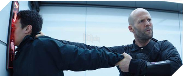  Bộ đôi The Rock và Jason Statham kết hợp trong trailer Fast & Furious: Hobbs & Shaw