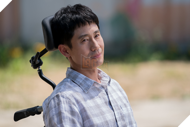 Thằng em lý tưởng: Bộ phim tình cảm - hài đầy hứa hẹn của Lee Kwang Soo, Shin Ha-kyun và Esom 5