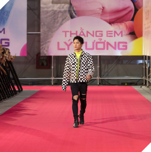 Lee Kwang Soo góp mặt cùng Jun Phạm và Trấn Thành tại sự kiện thảm đỏ phim Thằng em lý tưởng 15