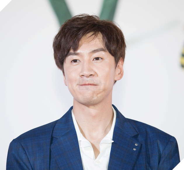 Lee Kwang Soo góp mặt cùng Jun Phạm và Trấn Thành tại sự kiện thảm đỏ phim Thằng em lý tưởng 4