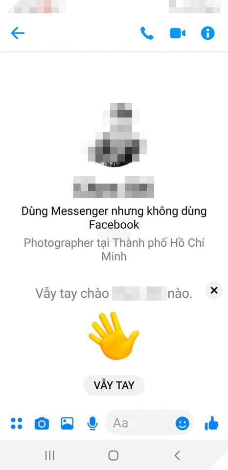  
Mò được tận Messenger của chàng trai.