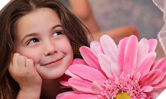 Ngắm nhìn gương mặt đáng yêu của cô con gái Iron Man trong Avengers: Endgame 13