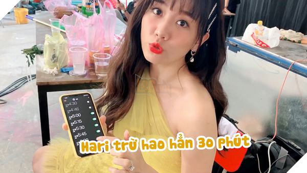 Hari Won tạo dáng siêu “cute” cùng Gà Vàng Gunny Mobi trong MV mới 4