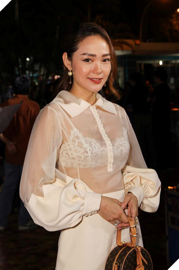 Mặc kệ trời mưa, dàn sao Việt vẫn đổ bộ họp báo Ước hẹn mùa thu 26