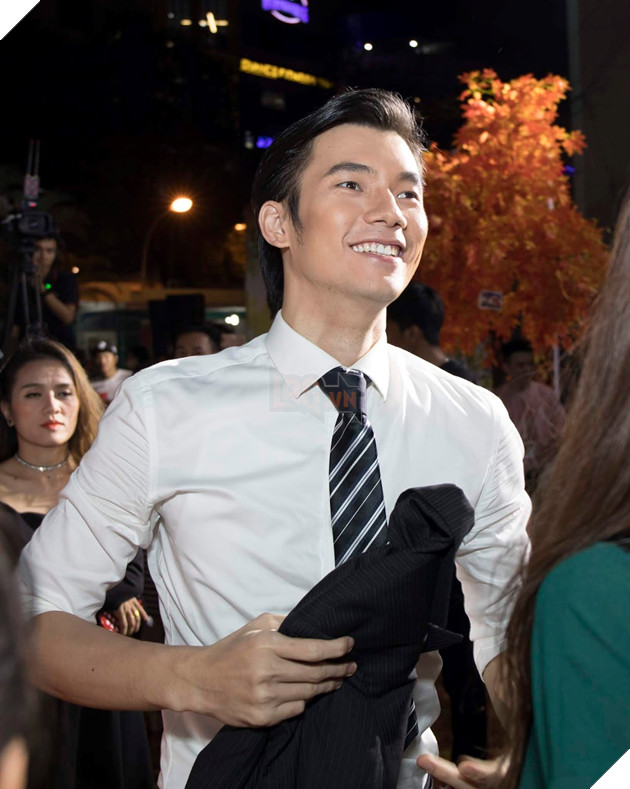 Mặc kệ trời mưa, dàn sao Việt vẫn đổ bộ họp báo Ước hẹn mùa thu 7