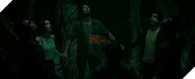 Trailer IT: Chapter 2 ra mắt với Pennywise trở lại rùng rợn hơn xưa 2