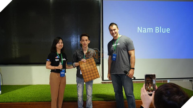 Một lần nữa Nam Blue lập kỷ lục, hơn 41K lượt xem livestream cùng lúc 4