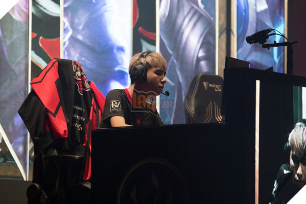 Vòng Bảng MSI 2019 Ngày 2: Phong Vũ Buffalo sẵn sàng đối đầu với SKT T1 7