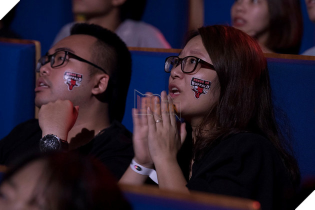 Không khí MSI 2019 Ngày 3: Cả gia đình Xmithie Team Liquid cùng đến ủng hộ đội tuyển 14