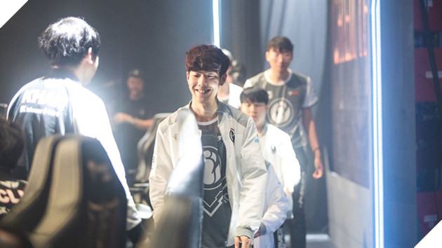 LMHT: IG lÃ½ giáº£i táº¡i sao ÄÃ¡nh vá»i PVB lÃ¢u hÆ¡n vá»i SKT, cho ráº±ng chÆ¡i Sona-Taric vá»i cÃ¡c Äá»i LPL lÃ  tá»± sÃ¡t - áº¢nh 1.