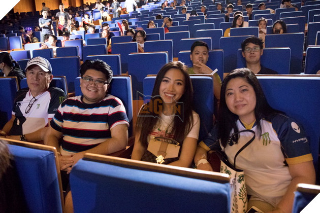 Không khí MSI 2019 Ngày 3: Cả gia đình Xmithie Team Liquid cùng đến ủng hộ đội tuyển 2