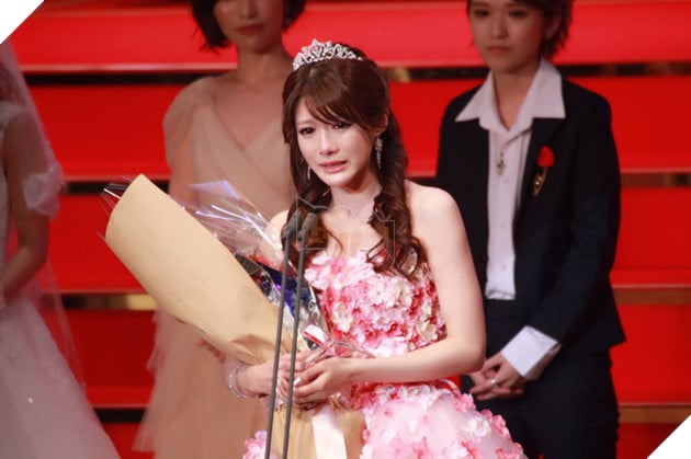 ToÃ n cáº£nh giáº£i thÆ°á»ng Oscar phim ngÆ°á»i lá»n Nháº­t Báº£n 2019: Aizawa Minami lÃªn ngÃ´i, Kawai Asuna Äoáº¡t giáº£i tÃ¢n binh xuáº¥t sáº¯c nháº¥t - áº¢nh 3.