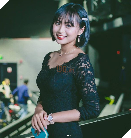 LMHT: Nữ MC Minh Nghi được cộng đồng quốc tế khen ngợi về vẻ ngoài xinh đẹp ngút trời của mình 7