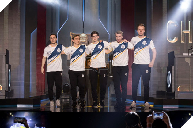 MSI 2019: Những anh hùng luôn dõi theo từng bước của các tuyển thủ 5