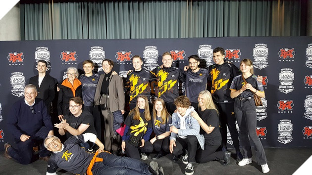 MSI 2019: Những anh hùng luôn dõi theo từng bước của các tuyển thủ 3