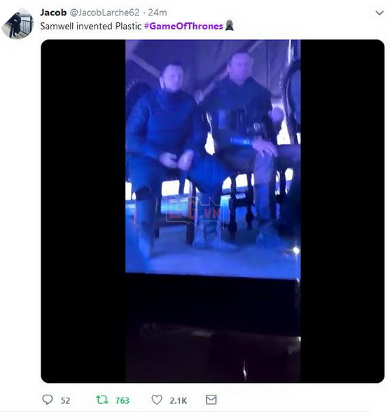 Sau ly Starbucks, Game of Thrones Season 8 tập cuối tiếp tục để quên chai nước lọc ngay trong phim 2