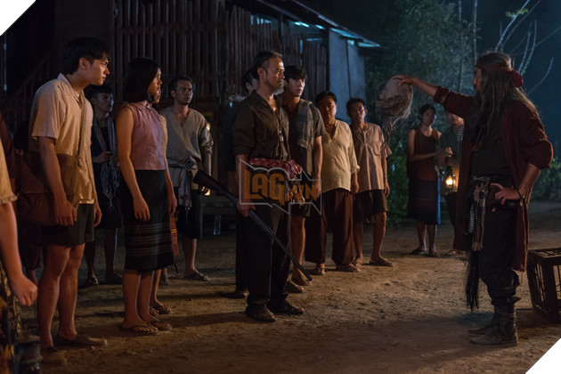 Krasue: Nụ hôn ma quái - Lời nguyền sau nụ hôn của ma lai rút ruột 4