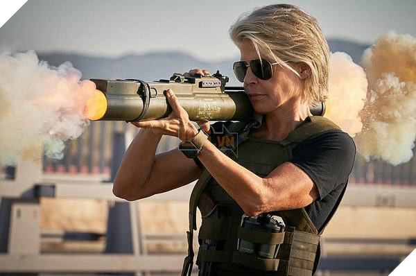 Terminator: Dark Fate bùng nổ, Sarah Connor tái xuất cùng Kẻ Hủy Diệt T-800 3