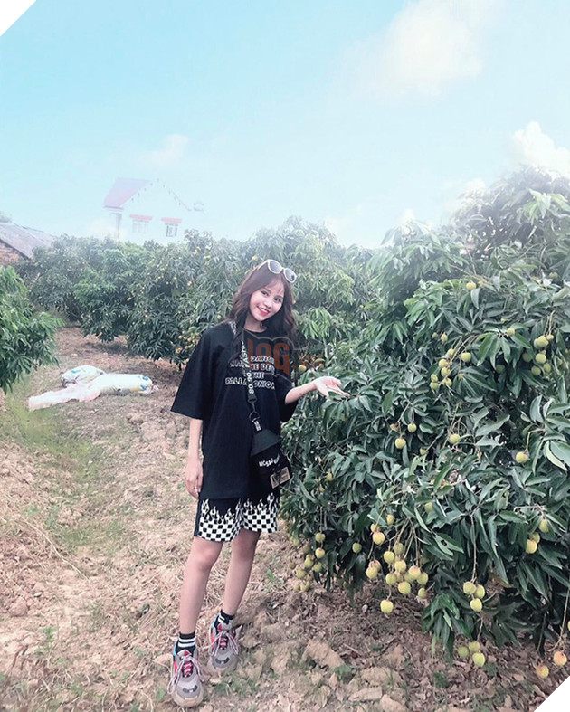 Cô gái make-up đậm trong video clip của Bà Tân Vlogs là ai mà bị chỉ trích nhiều như thế? 5