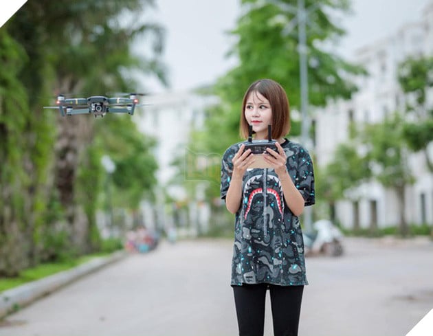 Cô gái make-up đậm trong video clip của Bà Tân Vlogs là ai mà bị chỉ trích nhiều như thế? 9