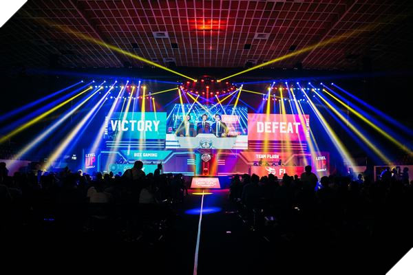 Chung kết Đấu trường Danh vọng Mùa xuân 2019 lập kỷ lục lịch sử của Esport Việt
