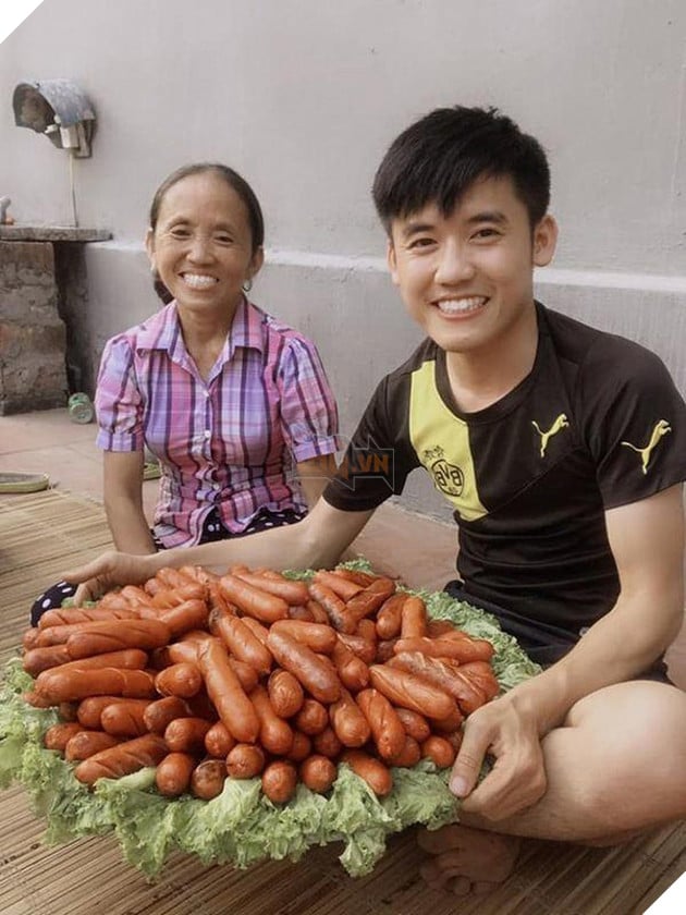 Hưng Vlog là ai? Chàng trai đứng sau sự thành công của bà Tân Vlog 5