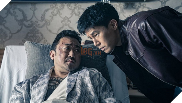 Review phim Trùm, Cớm và ác quỷ - Cực đại máu me với sự kết hợp giữa Ma Dong-Seok và chàng cảnh sát trẻ trâu 2