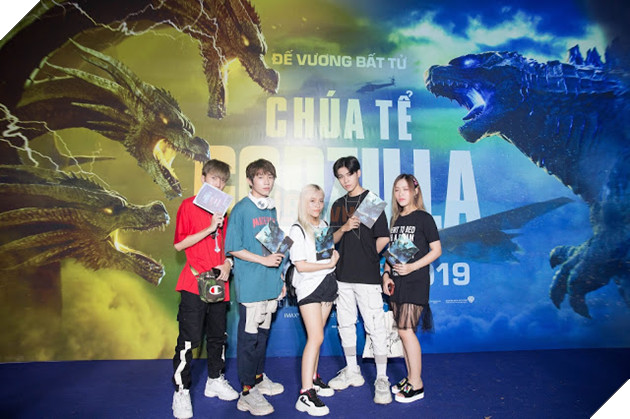 Dàn sao Việt phát cuồng vì Chúa Tể Godzilla 22