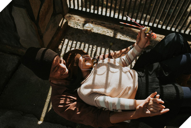 &#212;ng bố đơn th&#226;n trong bộ ảnh x&#250;c động c&#249;ng c&#244; con g&#225;i nhỏ ở Đ&#224; Lạt: &quot;Sau n&#224;y sẽ c&#243; nhiều thứ con th&#237;ch, nhưng n&#243; cay v&#224; đắng lắm&quot; - Ảnh 15.