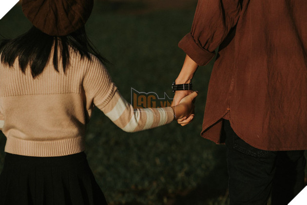 &#212;ng bố đơn th&#226;n trong bộ ảnh x&#250;c động c&#249;ng c&#244; con g&#225;i nhỏ ở Đ&#224; Lạt: &quot;Sau n&#224;y sẽ c&#243; nhiều thứ con th&#237;ch, nhưng n&#243; cay v&#224; đắng lắm&quot; - Ảnh 7.