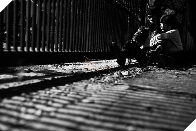 &#212;ng bố đơn th&#226;n trong bộ ảnh x&#250;c động c&#249;ng c&#244; con g&#225;i nhỏ ở Đ&#224; Lạt: &quot;Sau n&#224;y sẽ c&#243; nhiều thứ con th&#237;ch, nhưng n&#243; cay v&#224; đắng lắm&quot; - Ảnh 12.