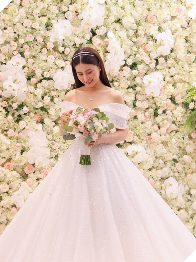 Cận cảnh dàn khách mời đình đám trong hôn lễ của đạo diễn trăm tỷ Nhất Trung 7