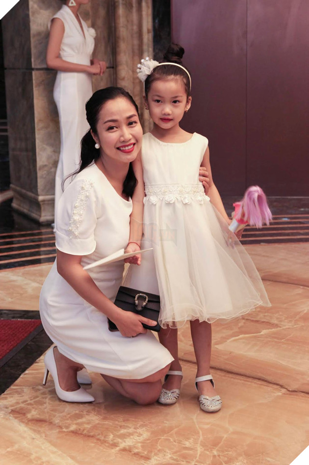 Cận cảnh dàn khách mời đình đám trong hôn lễ của đạo diễn trăm tỷ Nhất Trung 19