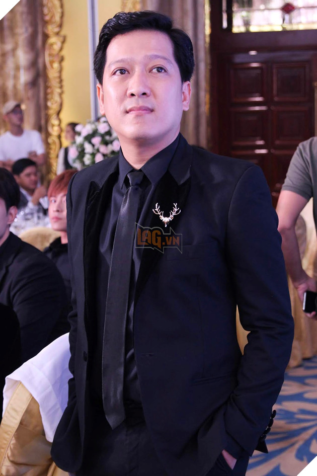 Cận cảnh dàn khách mời đình đám trong hôn lễ của đạo diễn trăm tỷ Nhất Trung 16