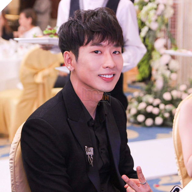 Cận cảnh dàn khách mời đình đám trong hôn lễ của đạo diễn trăm tỷ Nhất Trung 14