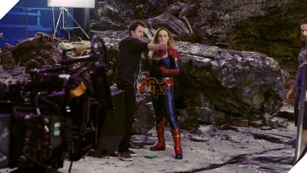 Cảnh hậu trường của Avengers Endgame để lộ hình ảnh Captain Marvel xuất hiện tại Vormir - Vị trí cất Soul Stone 4