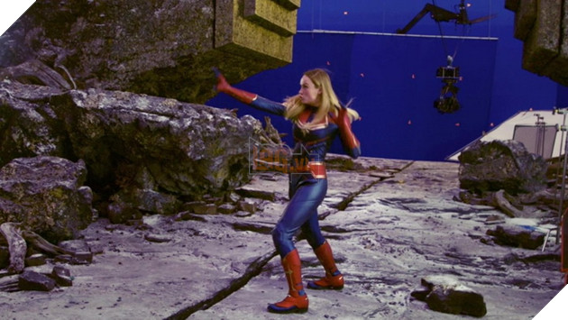 Cảnh hậu trường của Avengers Endgame để lộ hình ảnh Captain Marvel xuất hiện tại Vormir - Vị trí cất Soul Stone 2