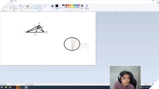 Stark Đại Đế livestream giải đề thi, chia sẻ gánh nặng học vấn với các thí sinh