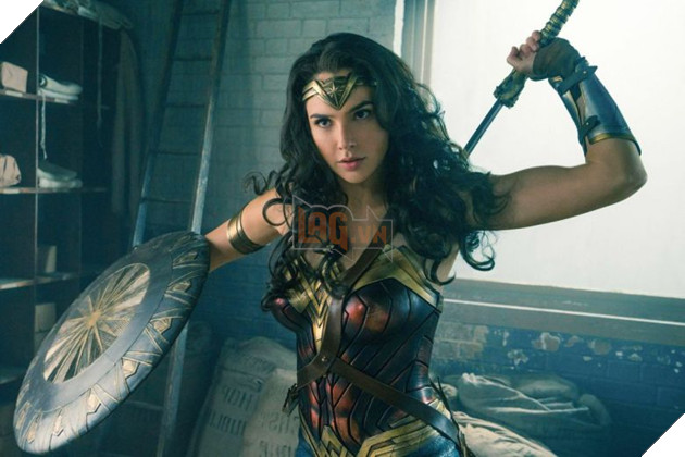Wonder Woman với full Giáp Hoàng Kim trên poster phim Wonder Woman 84 mới nhất 4
